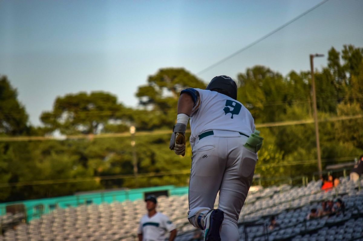 Record 16 Walks Allowed Sink Mud Monsters in 13-4 Loss to Boomers