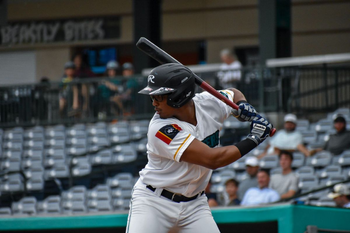 Mud Monsters Ensure Series Split in Record-Breaking 17-9 Win Over Wild Things