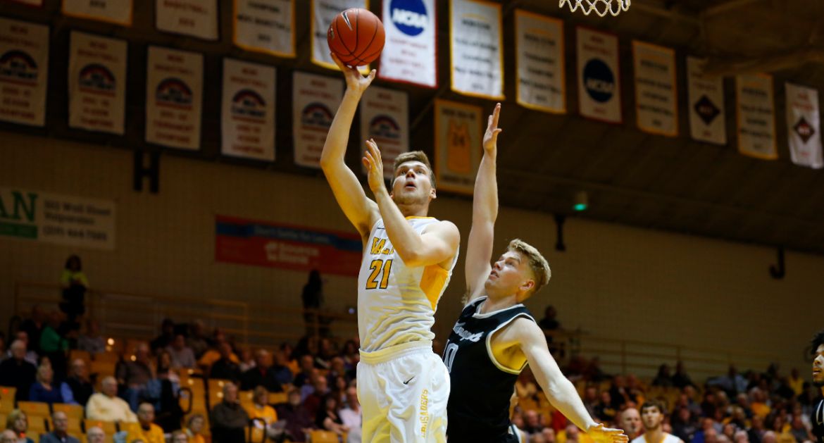 Valpo Falls to UIndy in Exhibition Action Thursday