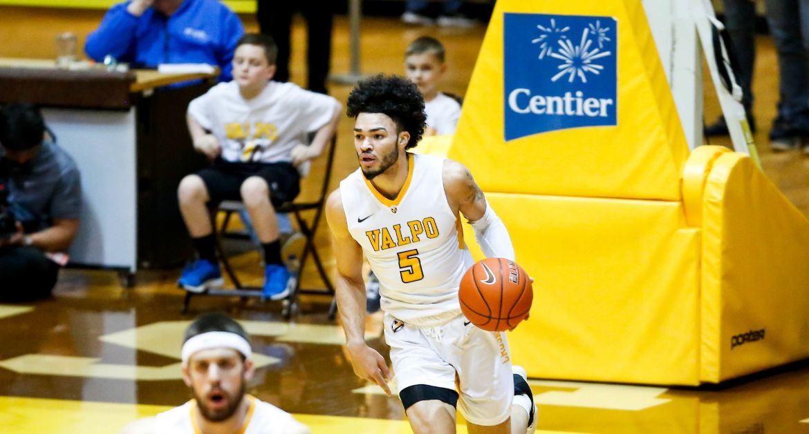 Men's Basketball Heads to Illinois State Tuesday Night