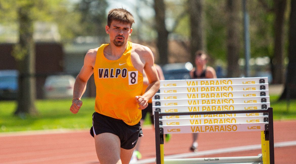 Track and Field Teams Open Up MVC Championships