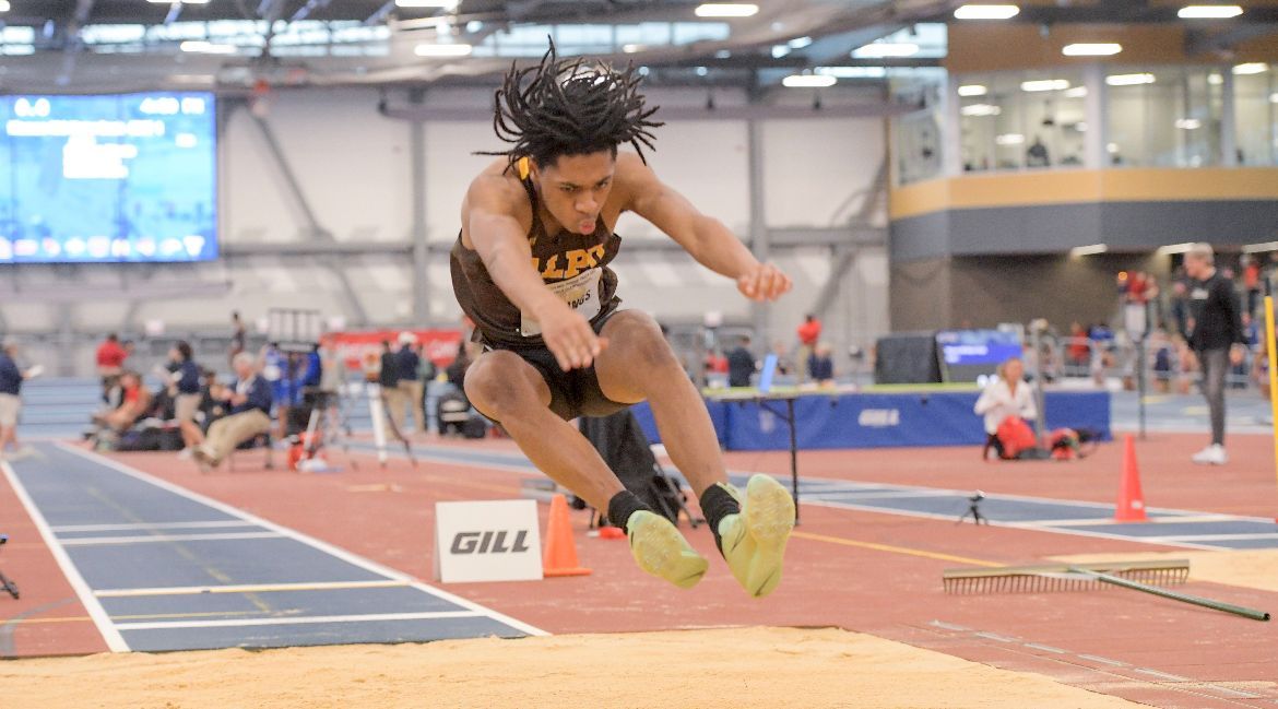 Mullings Garners All-MVC Honors to Highlight Day 1 at Indoor Championships