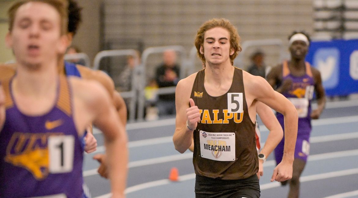 Meacham Wins College Mile at OCU Stars Mile Night