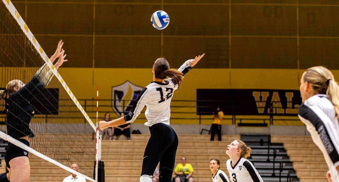 Volleyball Drops Pair of Matches Friday