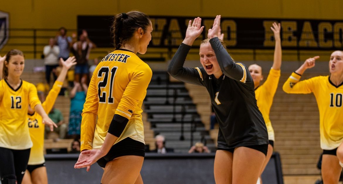 Volleyball Opens MVC Play With Trio of Home Matches