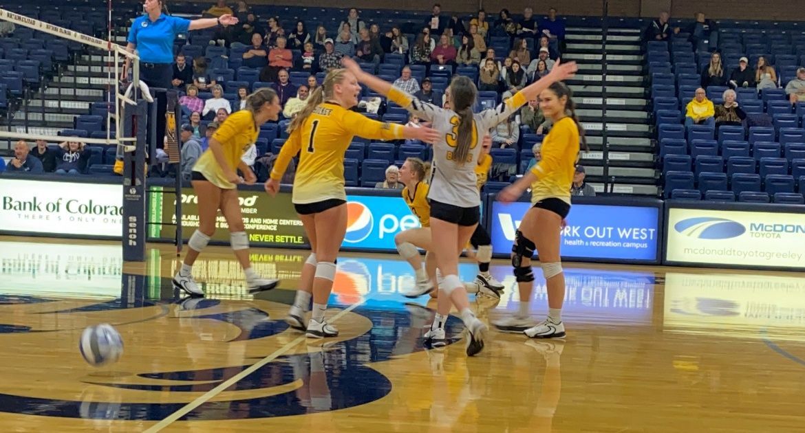 Volleyball Drops Decision to Northern Colorado in Opening Round of NIVC