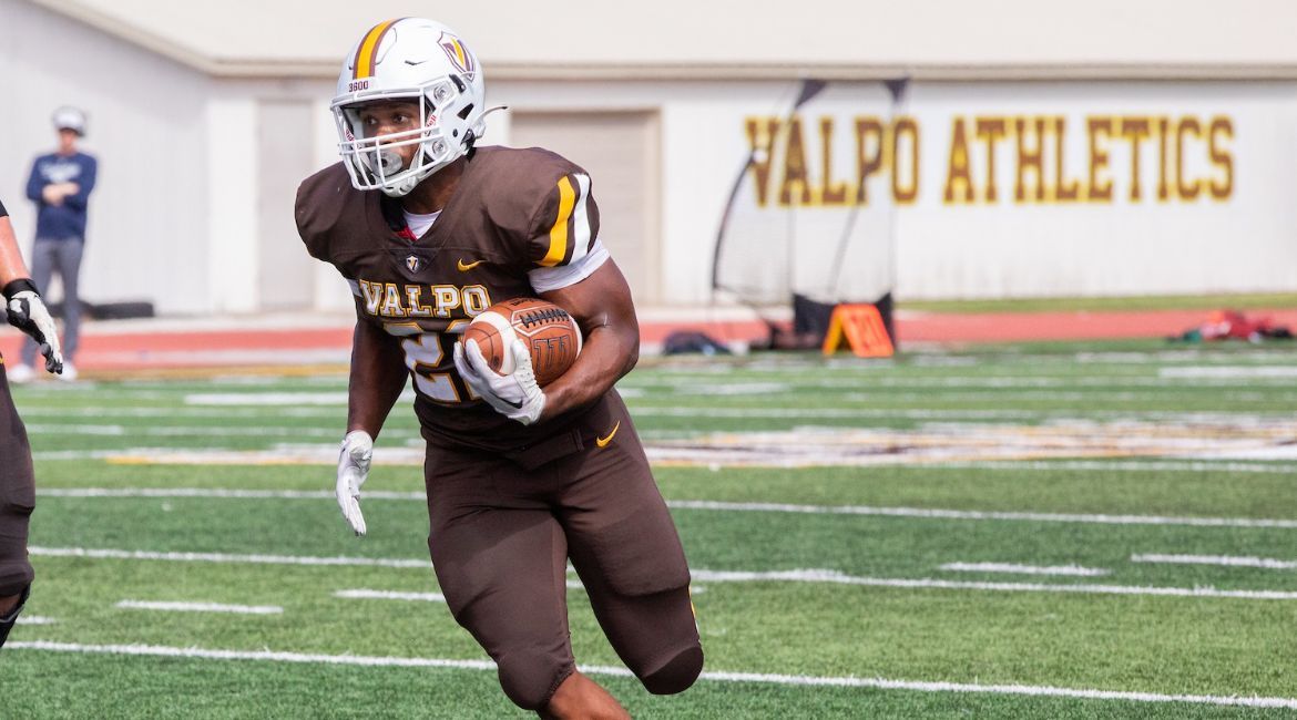 Valpo Moves to 2-0 in PFL Play with Road Win at Presbyterian