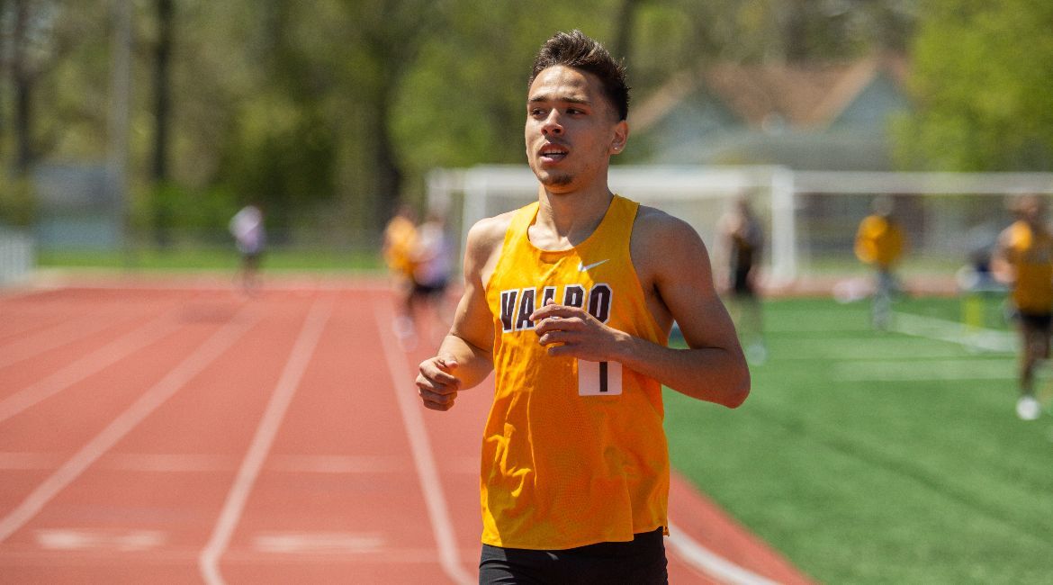 Track & Field Rounds Out Outdoor Opener at Illinois State