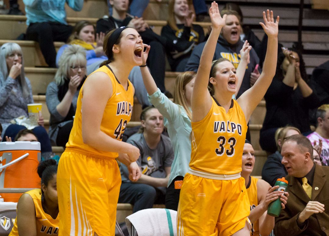 Valpo Women Open Tournament, Face Youngstown State on Friday