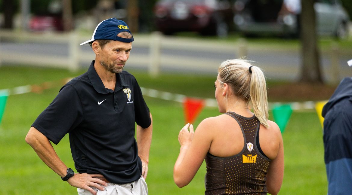 Straubel Closes Cross Country Coaching Career at NCAA Great Lakes Regional