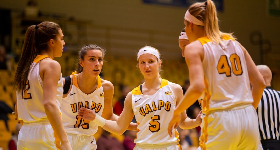 Valpo Women Look For Season Sweep of Indiana State Saturday