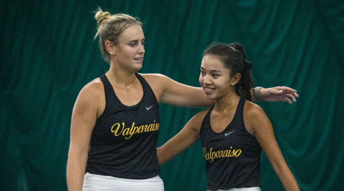 Valpo Tennis Tops Grand Valley State, Finishes Fall on Winning Note