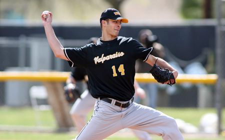 Solid Pitching Lifts Valpo to 6-1 Victory over Wabash