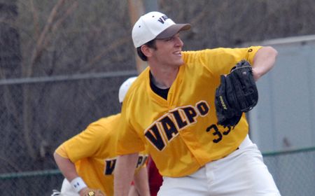 Valpo Suffers First Loss Following Rain Filled Day in Little Rock