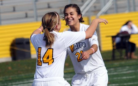 Valpo Women to Host Soccer Camps This Summer
