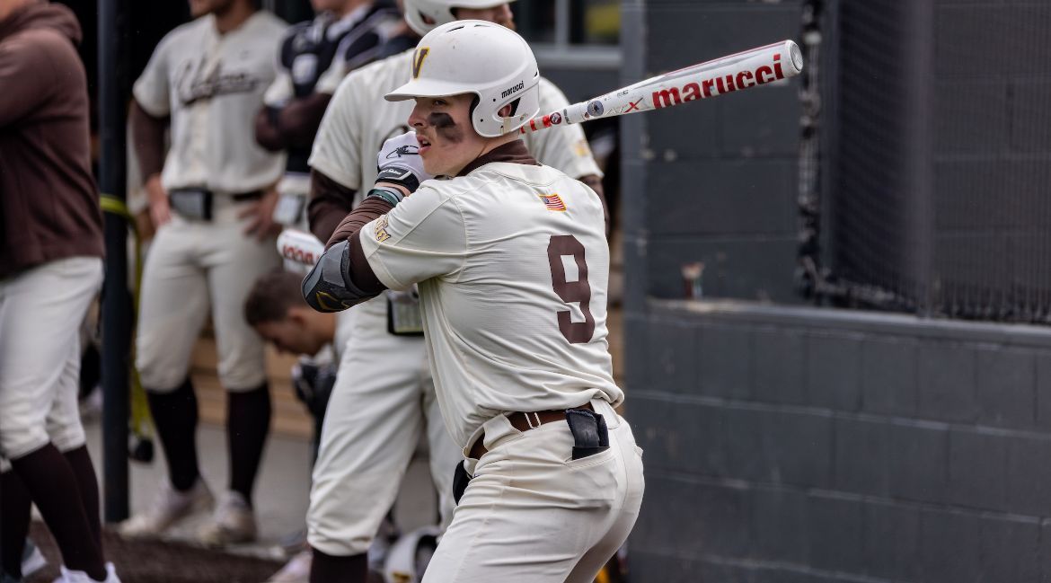 Valpo Uses 17-Hit Attack to Take Game 1 from UIC
