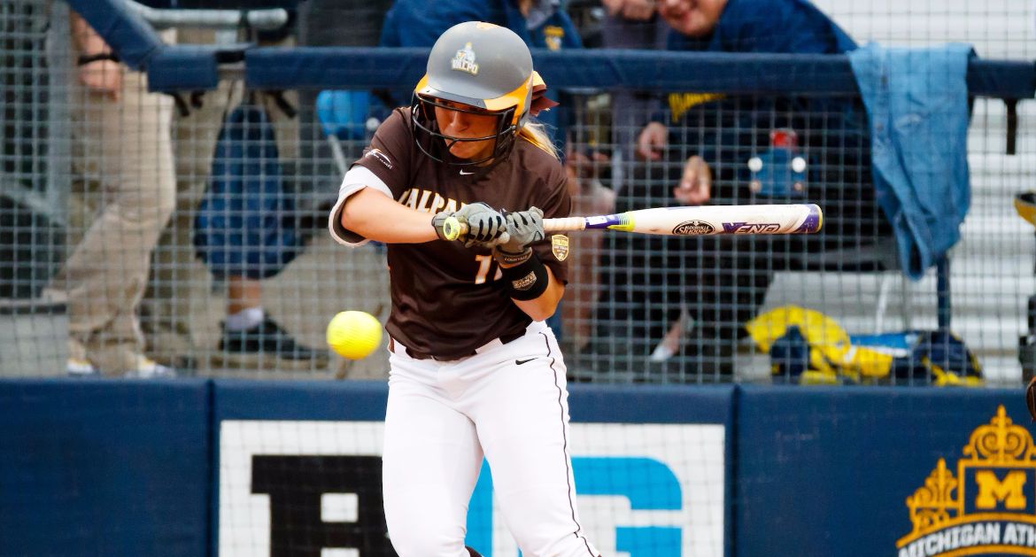 Softball Splits On Opening Day At Leon Smith Classic