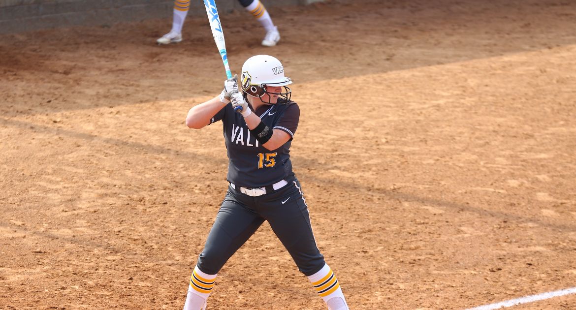 Softball Returns to Action This Weekend in Phoenix
