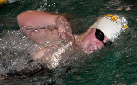 Eastern Illinois Defeats Valpo Swimmers