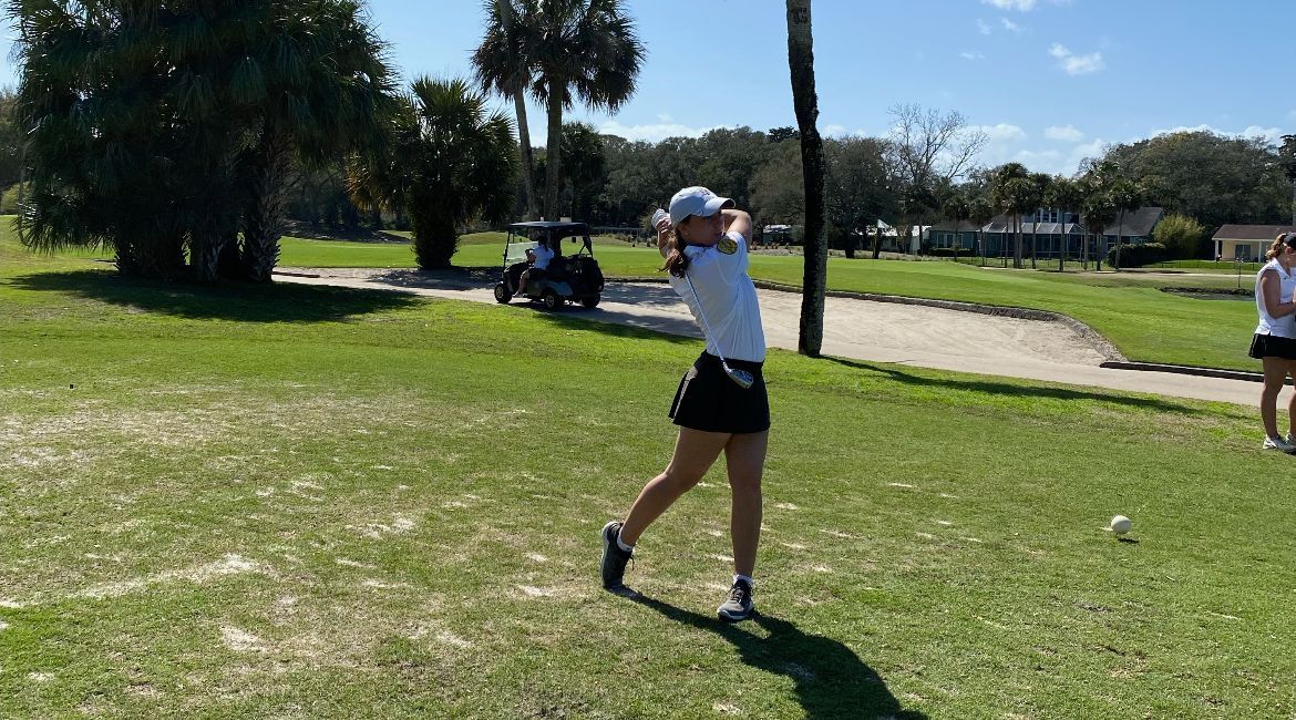 Hodson Leads Beacons on Solid Day 1 in Florida