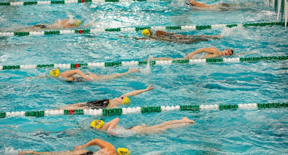Valpo Swim Teams Earn CSCAA Scholar All-America Honors