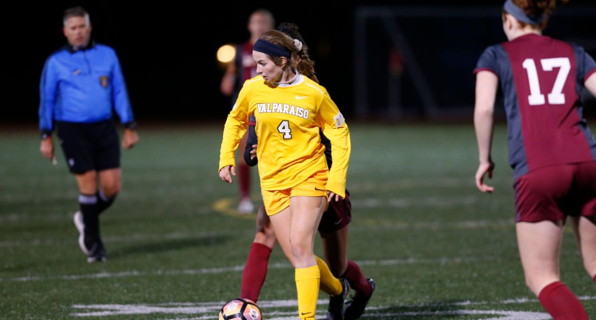 Women’s Soccer Drops Home Match to Loyola Wednesday