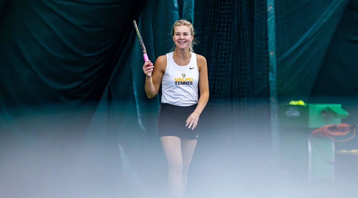 Olivia Czerwonka Wins Final Collegiate Singles Match, Wraps Up Record-Setting Career