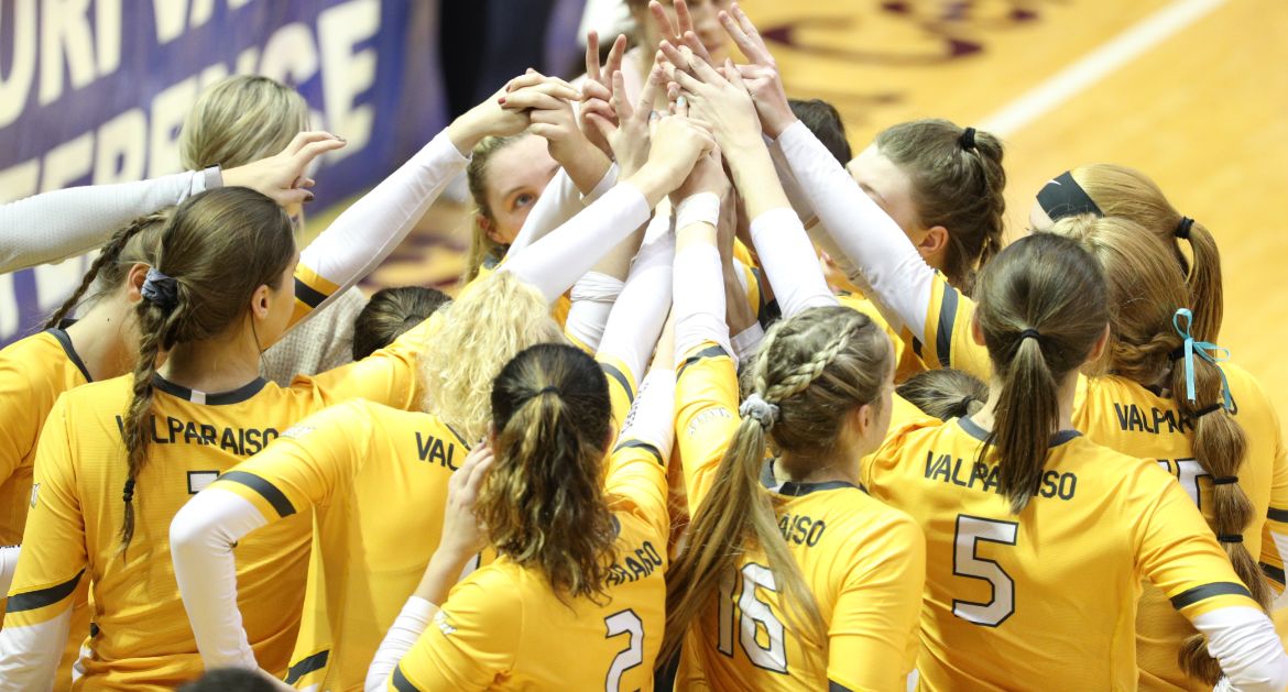 Volleyball to Host Notre Dame April 26