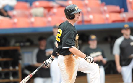 Valpo Completes Weekend Sweep of Chicago State