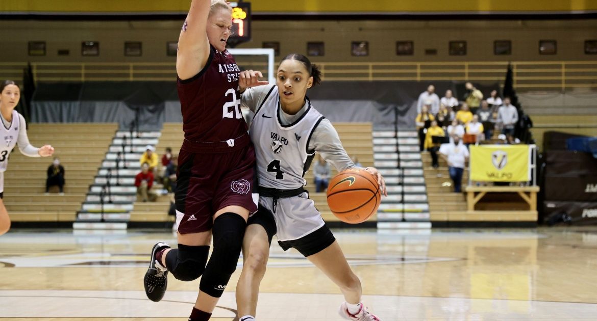 Valpo Picks Up Program’s First Win Over Missouri State Behind Career Game From Pitts