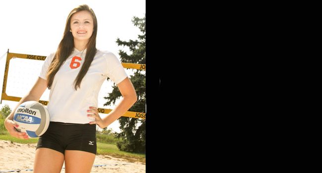 Crusader Volleyball Signs Kelsey Berrington to NLI