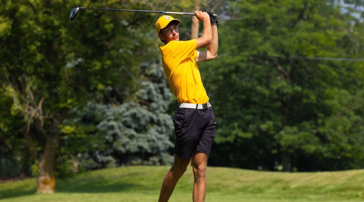 Valpo Holds Top Spot Through Two Rounds at Home Tournament