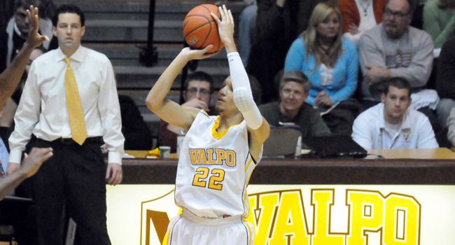 Valpo Returns to Chicago to Face UIC