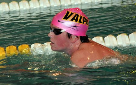 Valpo Men Set for 2010-2011 Swim Season