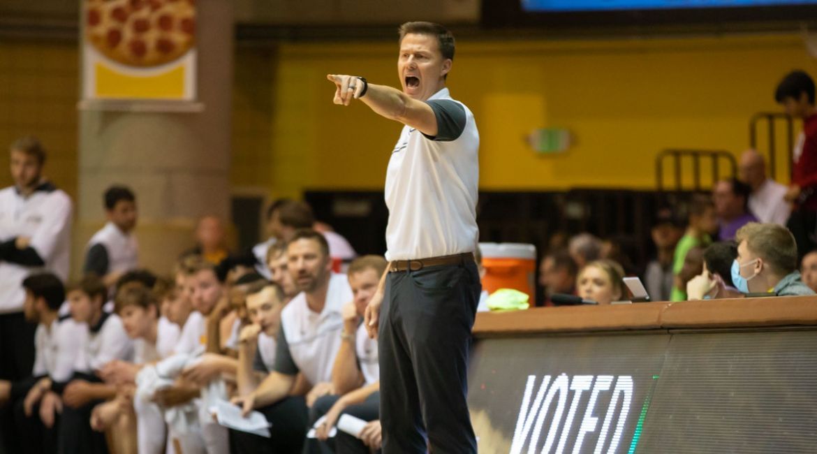 Lottich to Face Alma Mater as Valpo Visits Stanford on Pac-12 Network