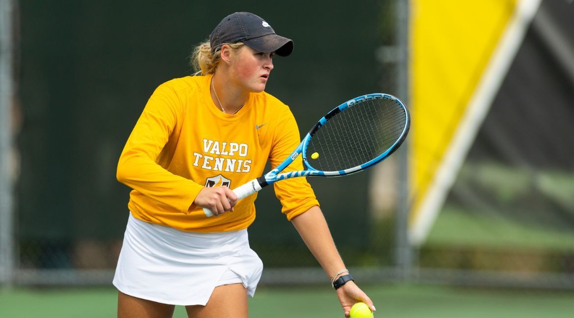 Tennis Rolls to Another Victory, Moves Early-Fall Record to 3-0