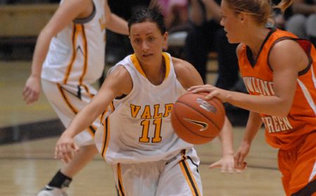 Valpo Hosts Chicago State Tuesday in Non-Conference Finale