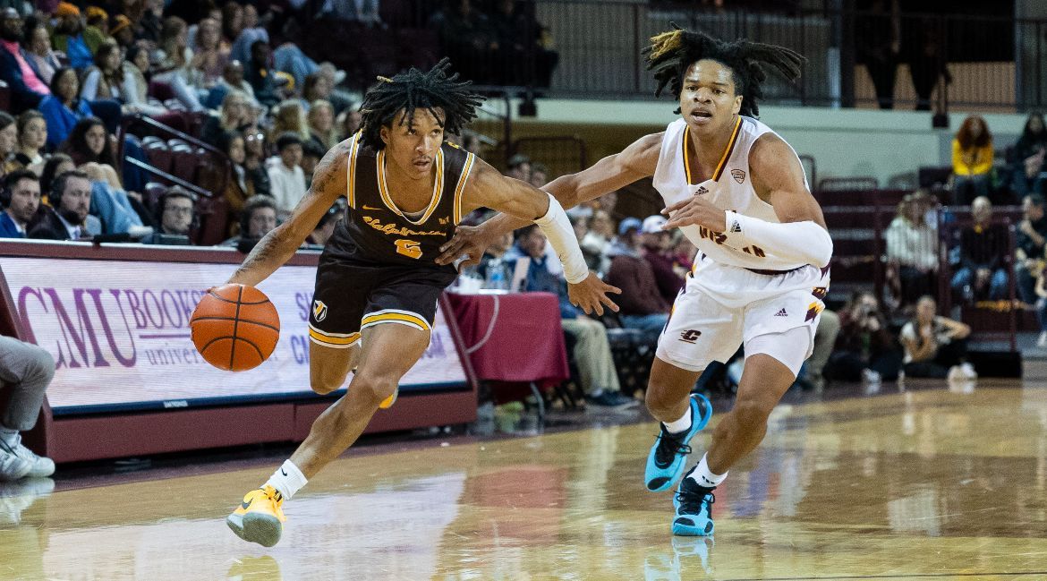 Valpo Visits Virginia Tech in Final Game Before Final Exams