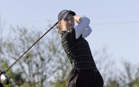 Kleckner Leads as Valpo Finishes Second on Opening Day at Green Bay