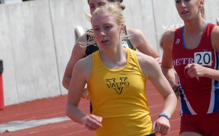 Crusader Women's Track and Field Squad Competes at Mike Lints Alumni Open