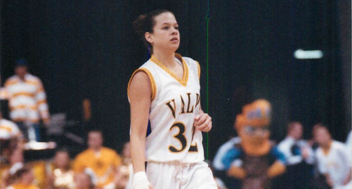 Lisa (Winter) Finn Selected for Induction to Indiana Basketball Hall of Fame