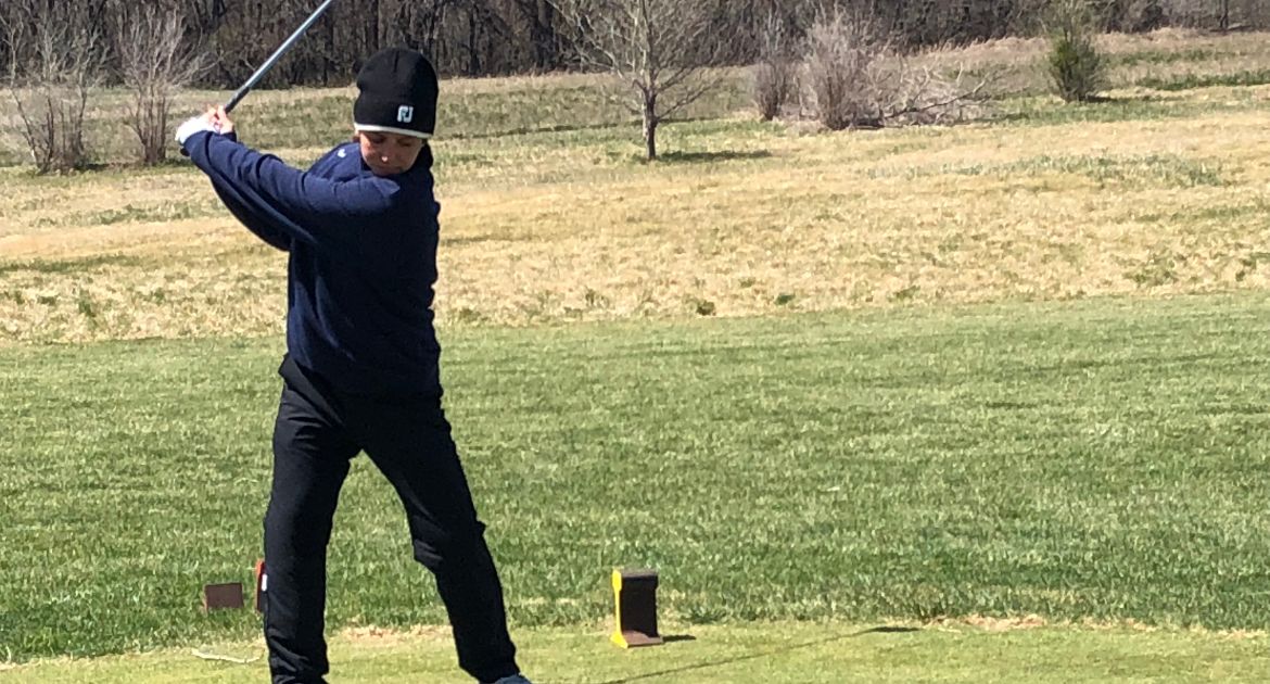 Krueger Tied for First After Round 1 of MVC Championship