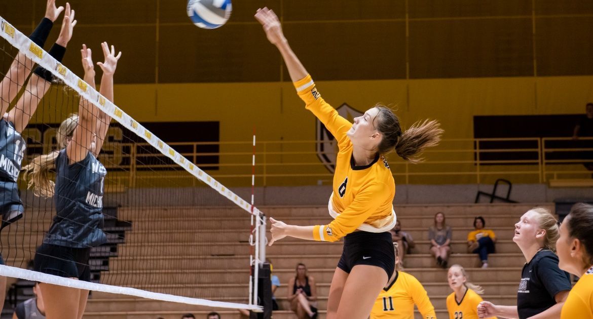 Volleyball Stands Alone With Best Start in Program History, Wins Twice Friday