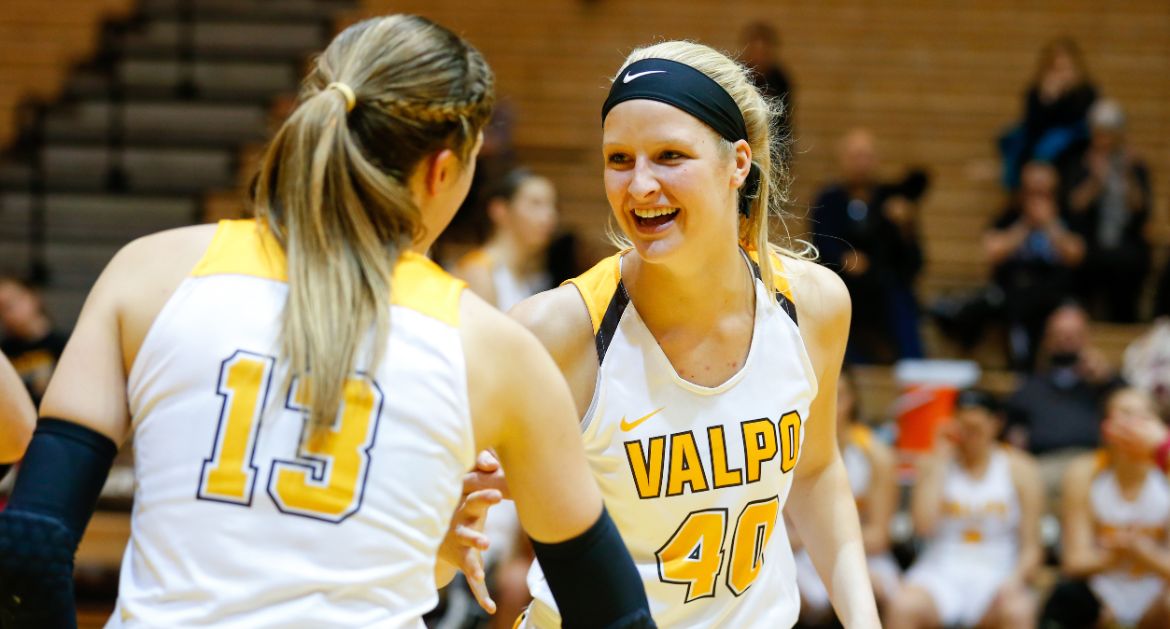 Women's Basketball to Play Program's First Valley Game on Friday at Drake