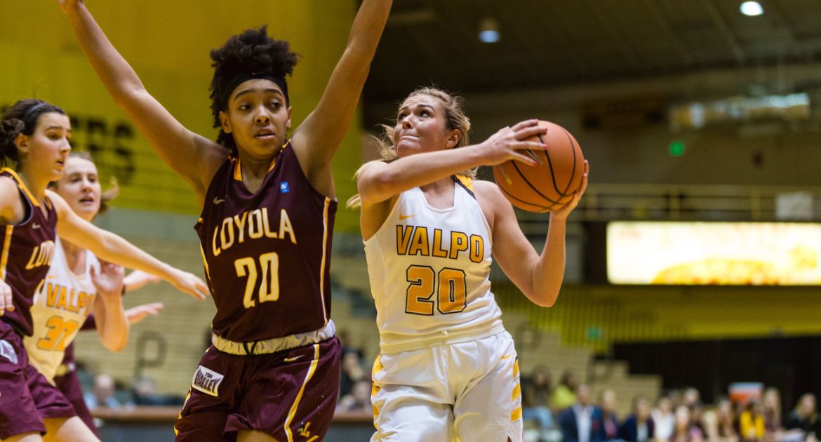 Women's Basketball Returns to Road, Plays Missouri State Friday