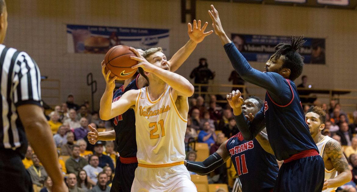 Valpo Men Look For Weekend Sweep in Cleveland