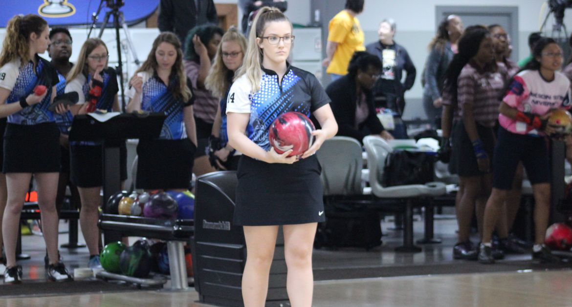 Dramatic Win Closes Day Two of Action For Valpo at Warhawk Classic