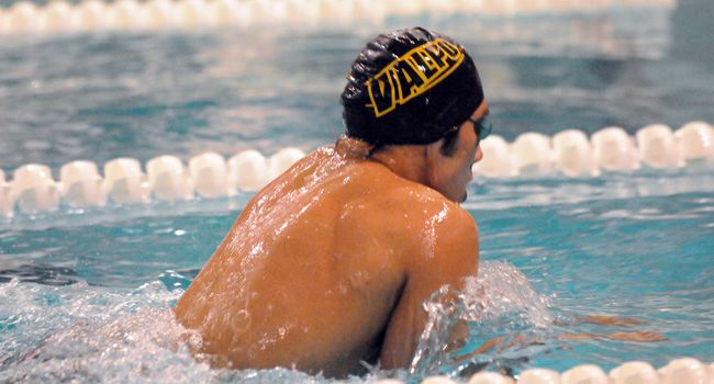 Sivak's Runner-up Finish Paces Valpo on Day One at Coers Invitational