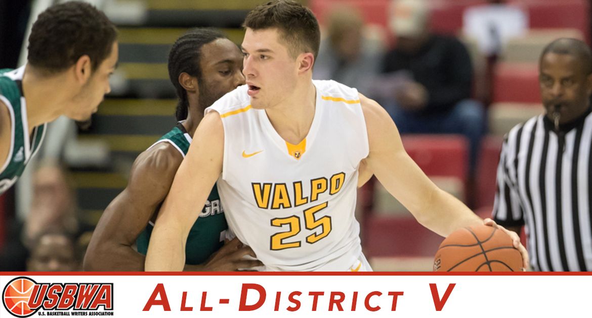 Peters Earns USBWA All-District Honor