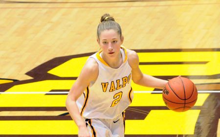 Valpo Heads to Southern California to Battle Auburn in Surf 'n Slam